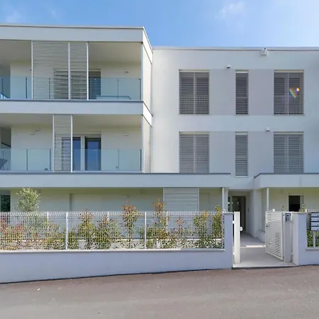Apartmentsgarda - Le Terrazze Del Garda 拉齐塞
