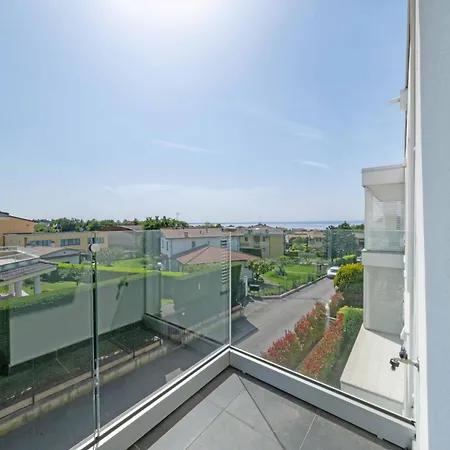 Apartmentsgarda - Le Terrazze Del Garda 拉齐塞